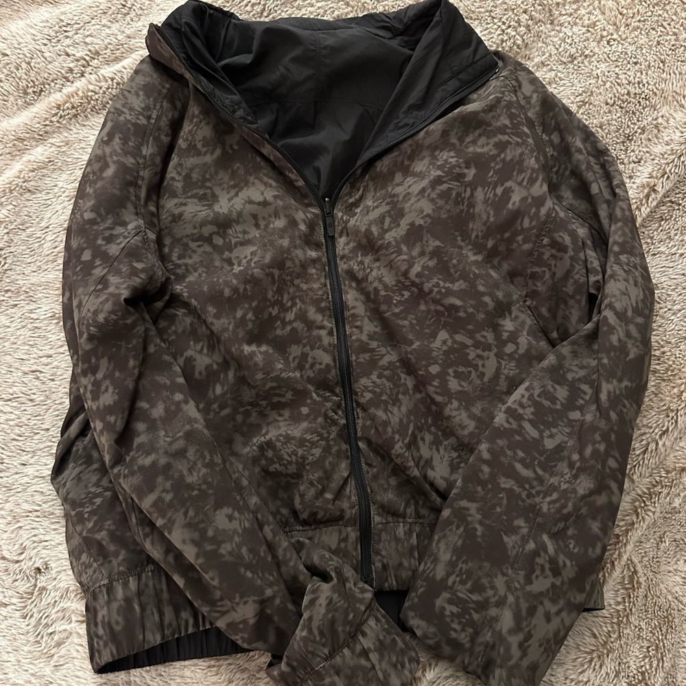 Lululemon Bombs away jacket